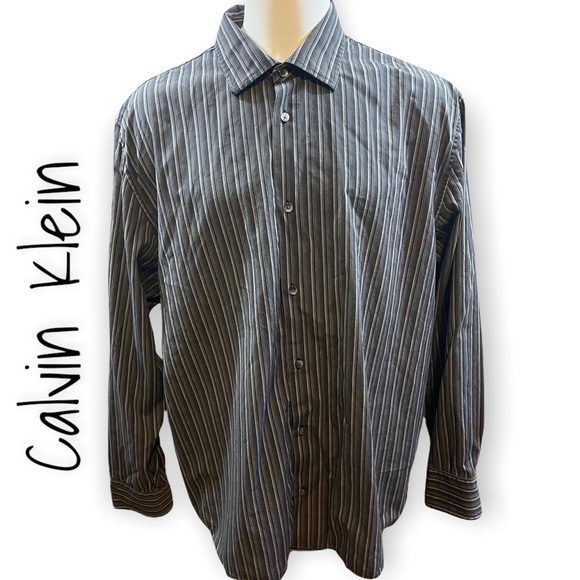 CALVIN Klein black/charcoal gray striped button up shirt
Size XXL - Picture 1 of 8